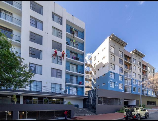 1 BEDROOM APARTMENT SOLD IN ZONNEBLOEM